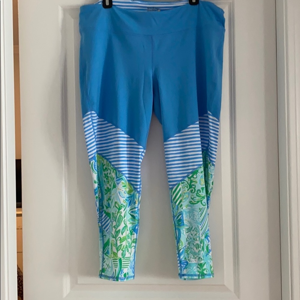 Lilly Pulitzer Whisper Blue Beach Happy XXL